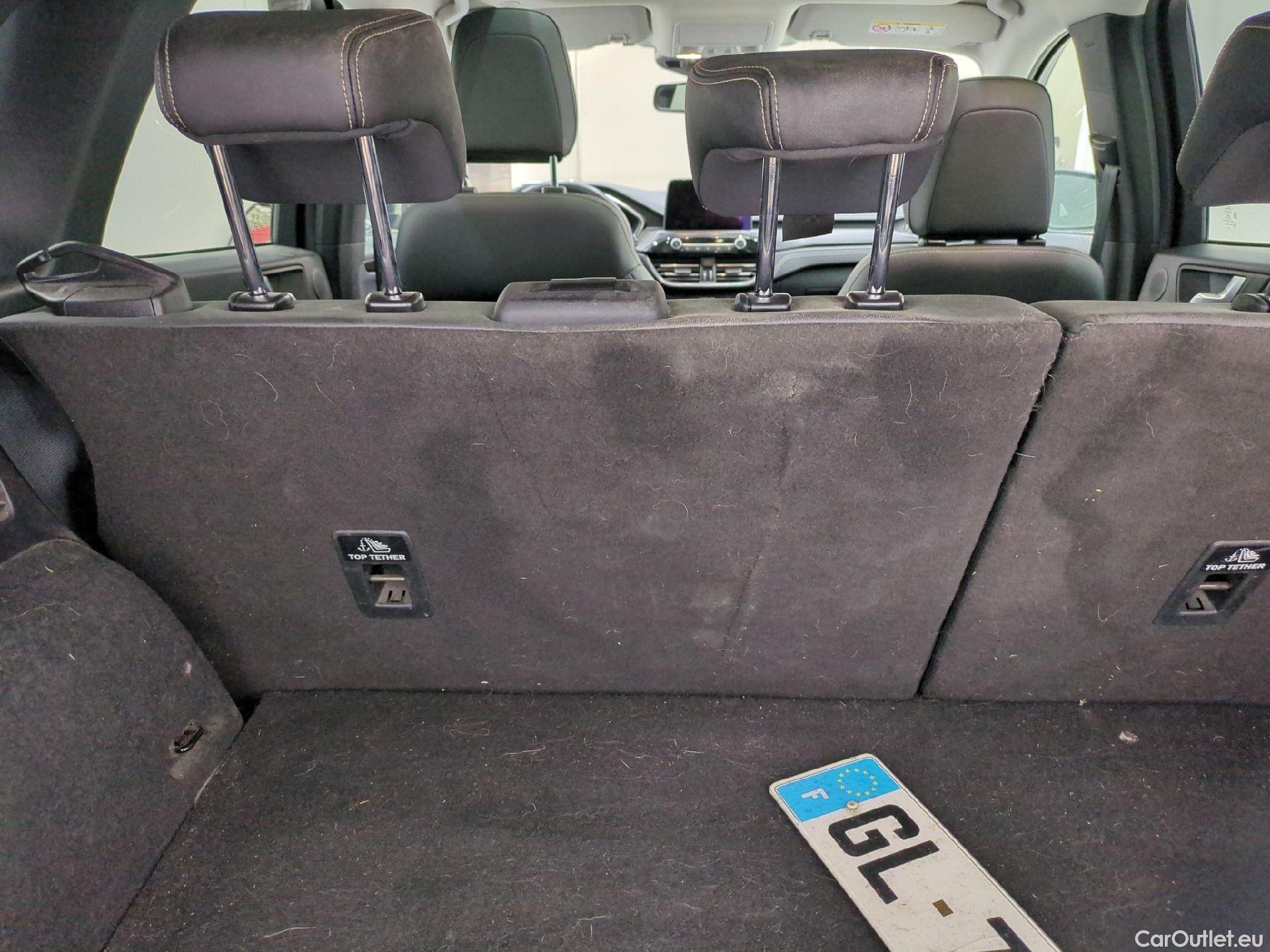  Ford  Kuga FORD  / 2019 / 5P / SUV 2.5 190 hybrid Flexifuel Pshift Vignale #44