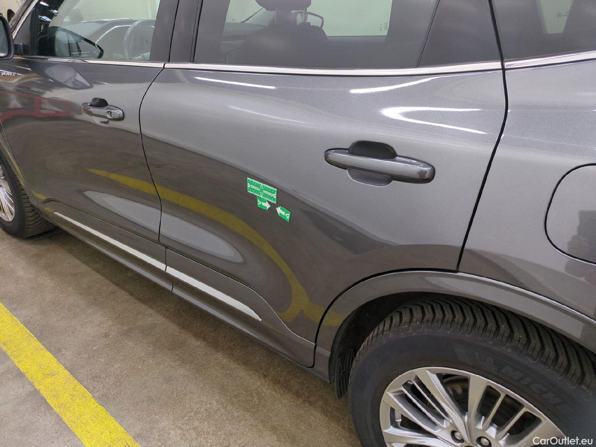  Ford  Kuga FORD  / 2019 / 5P / SUV 2.5 190 hybrid Flexifuel Pshift Vignale #37