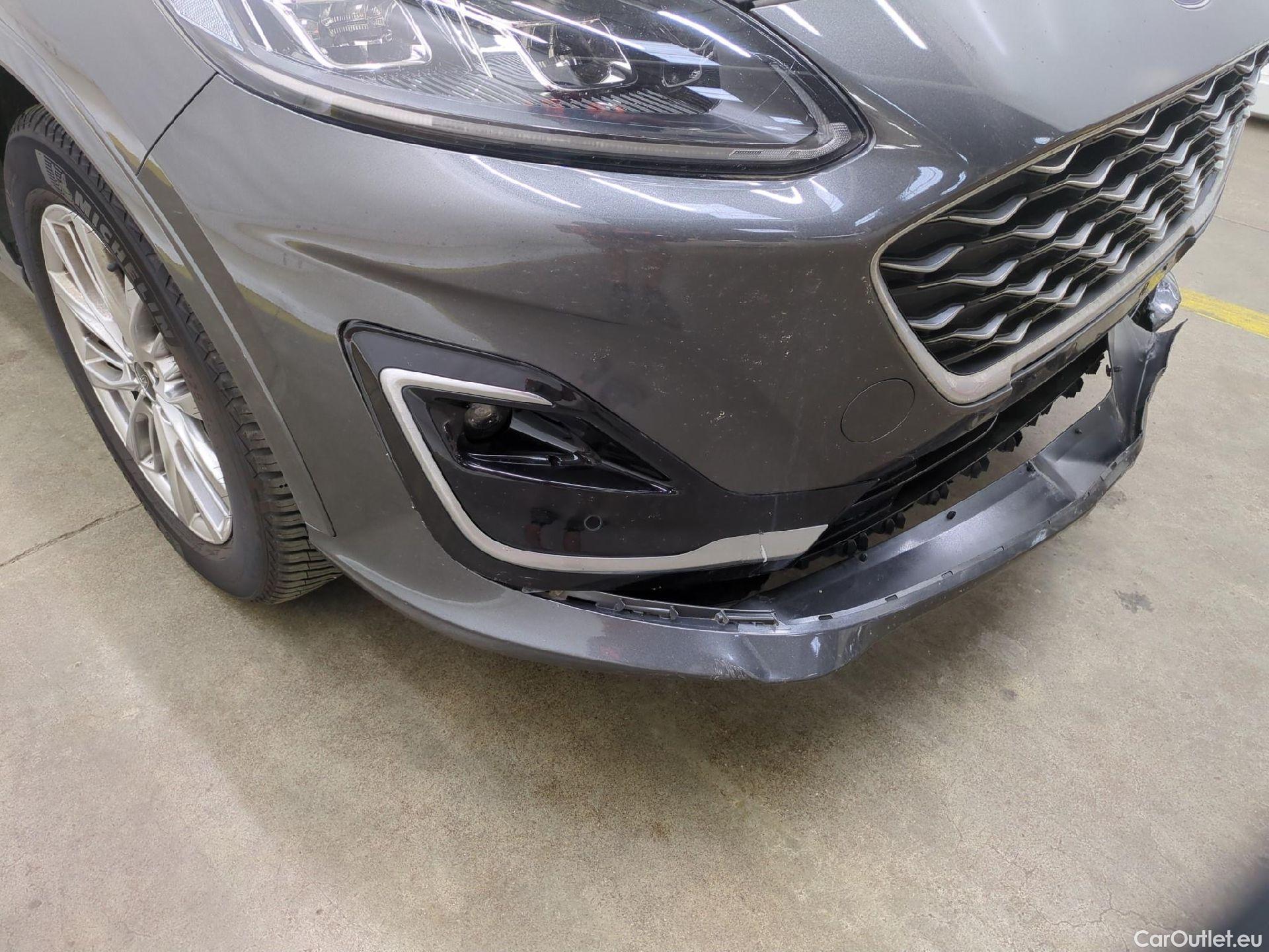  Ford  Kuga FORD  / 2019 / 5P / SUV 2.5 190 hybrid Flexifuel Pshift Vignale #16