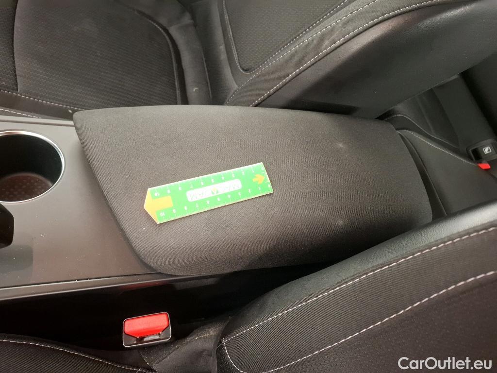  Renault  Megane  IV Estate Business 1.3 TCe 115CV BVM6 E6d #41