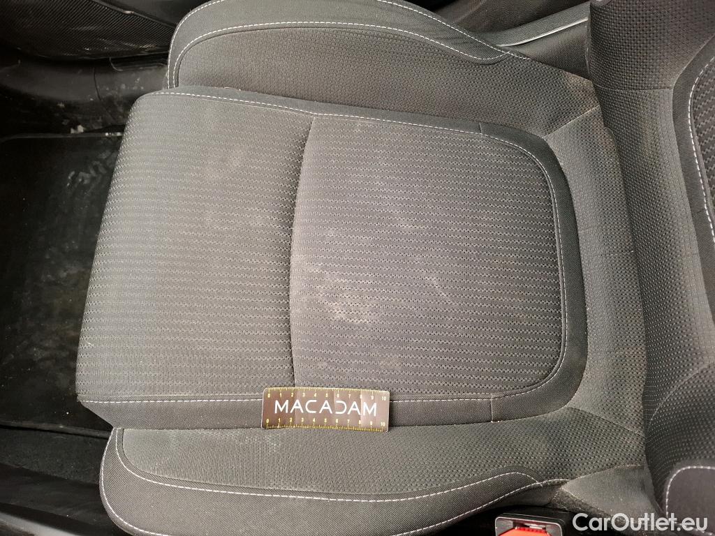  Renault  Megane  IV Berline 5pt. Business 1.5 dCi 115CV BVM6 E6d #19