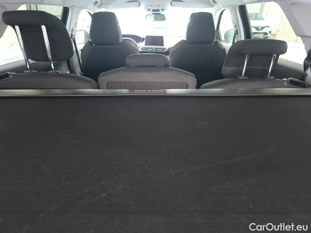  Peugeot  5008 PEUGEOT  / 2016 / 5P / SUV BlueHDi 130 S&S ACTIVE BUSINESS #5