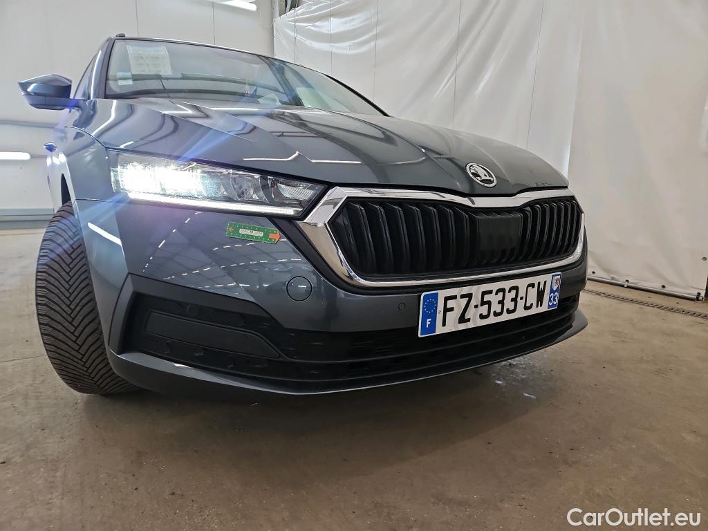  Skoda  Octavia SKODA  Combi / 2020 / 5P / Break 2.0 TDI 116 BVM6 Business #1