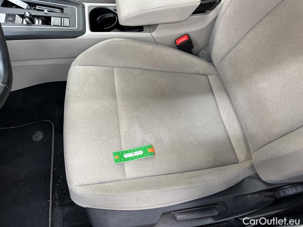  Volkswagen  Golf  VOLKSWAGEN SW / 2020 / 5P / Break 2.0 TDI SCR 150 DSG7 Life Business #17