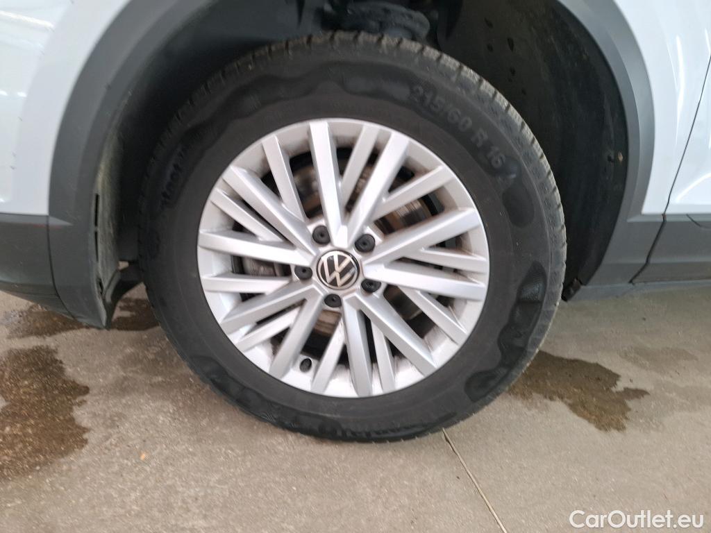  Volkswagen  T-ROC VOLKSWAGEN  / 2017 / 5P / SUV 2.0 TDI 150 LOUNGE BUSINESS DSG7 #20