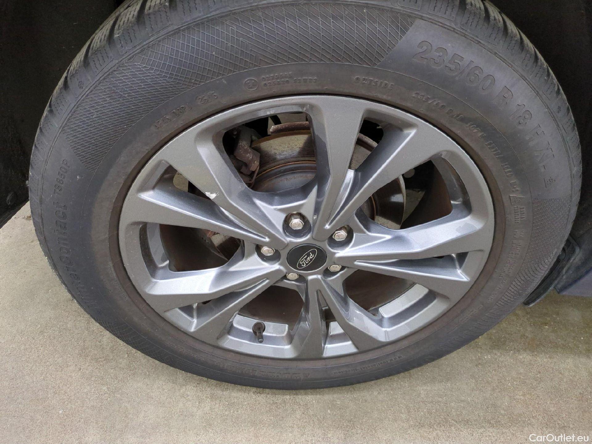  Ford  Kuga  ST-Line X Plug-In Hybrid 2.5 225CV BVA1 E6dT #34