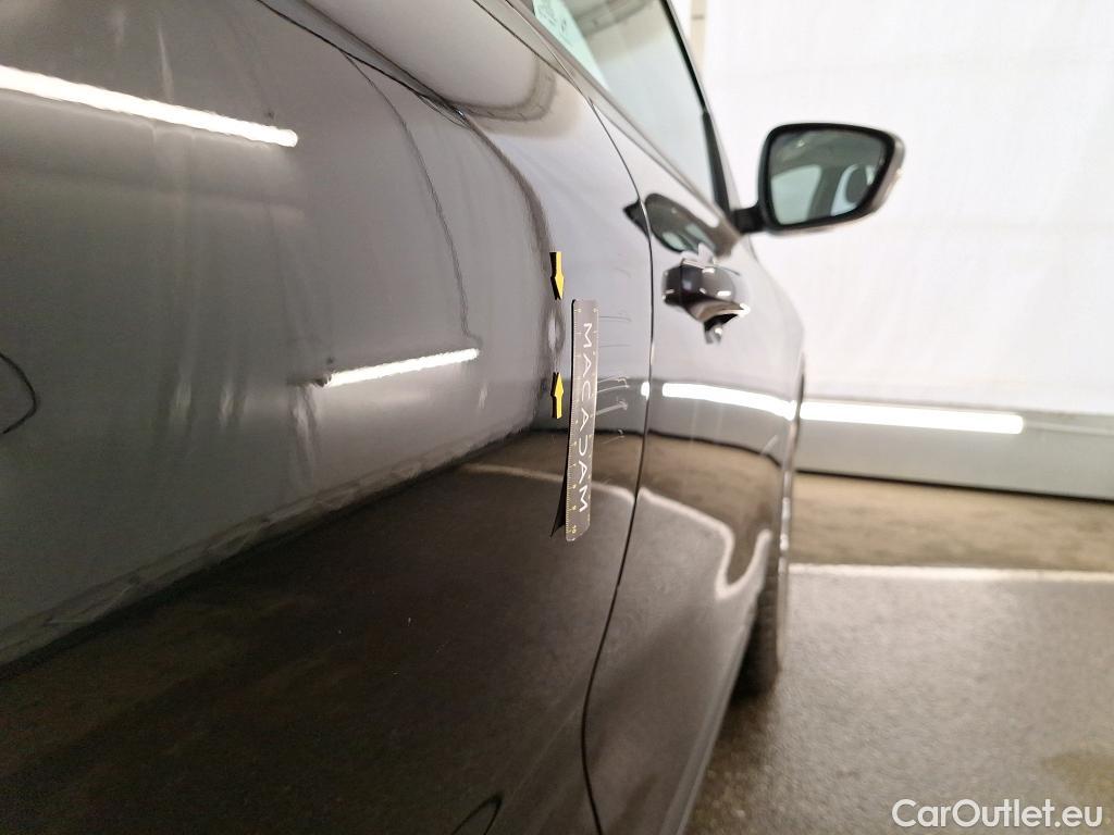  Ford  Kuga FORD  / 2019 / 5P / SUV 2.5 190 hybrid Flexifuel Pshift Titanium #8