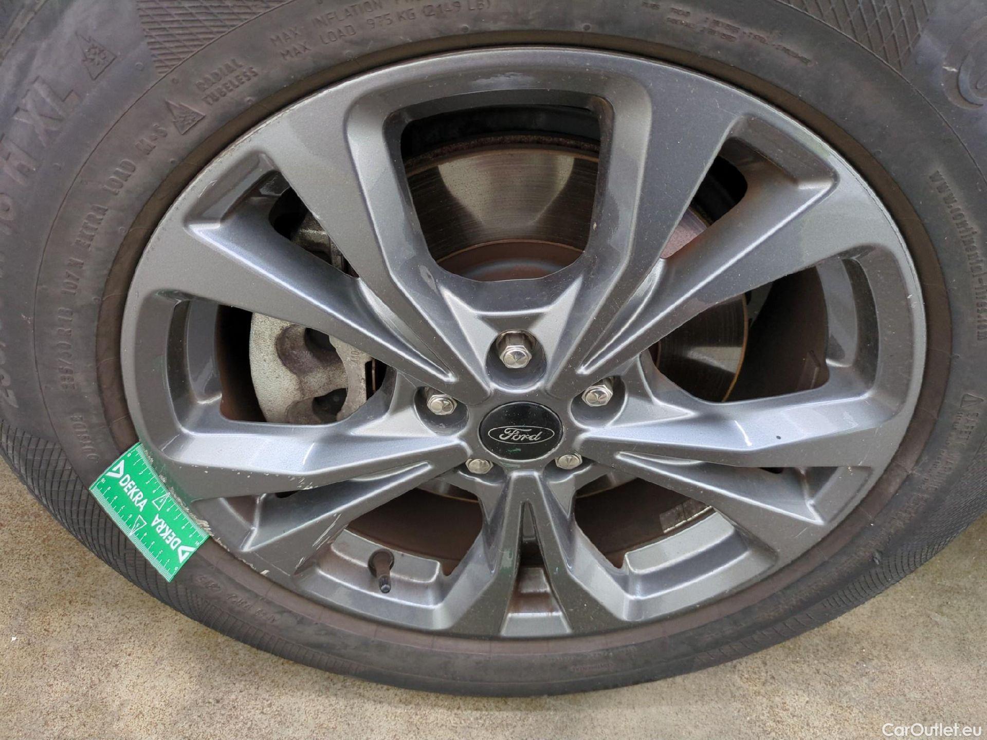  Ford  Kuga  ST-Line X Plug-In Hybrid 2.5 225CV BVA1 E6dT #31