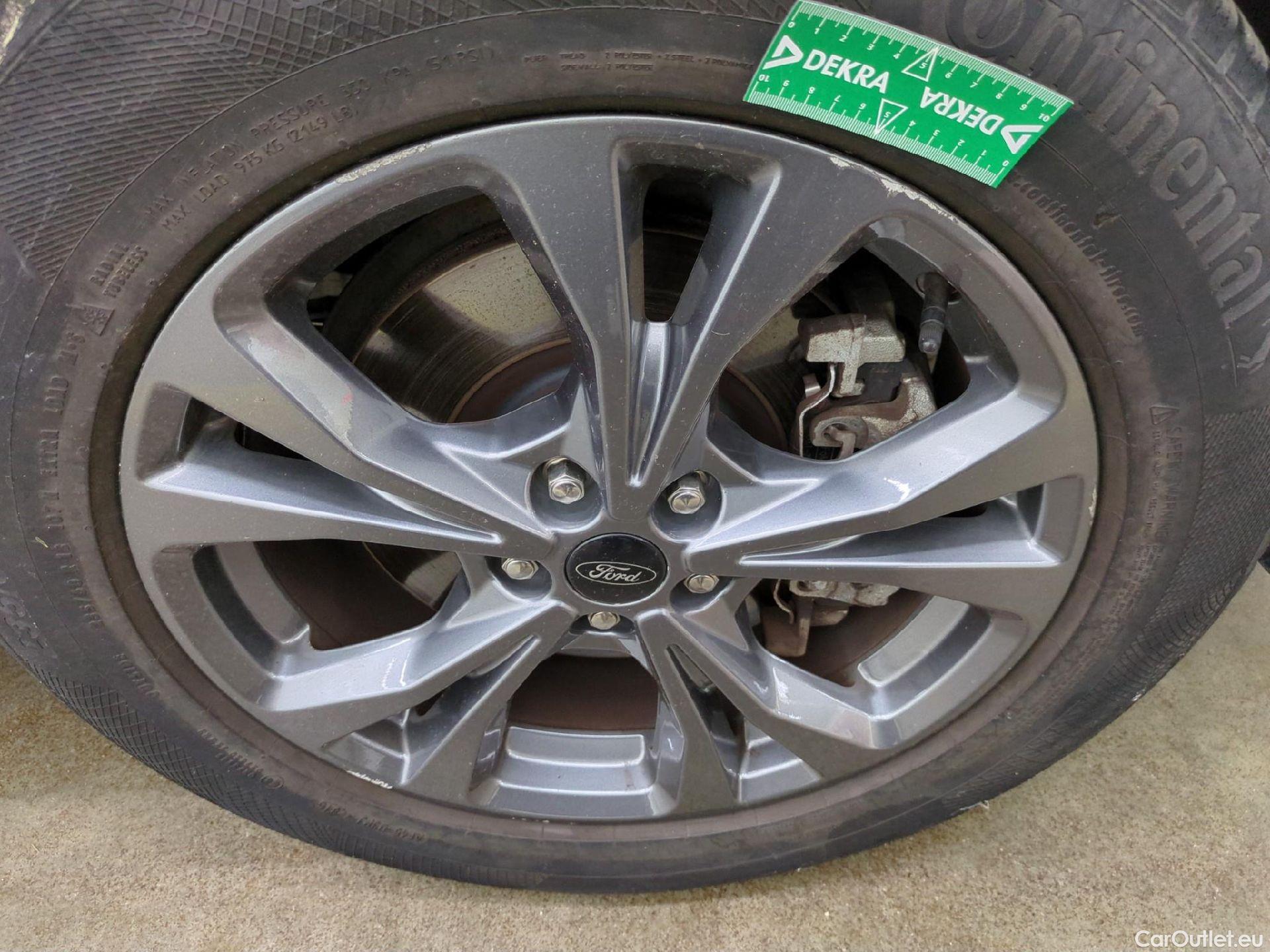  Ford  Kuga  ST-Line X Plug-In Hybrid 2.5 225CV BVA1 E6dT #24