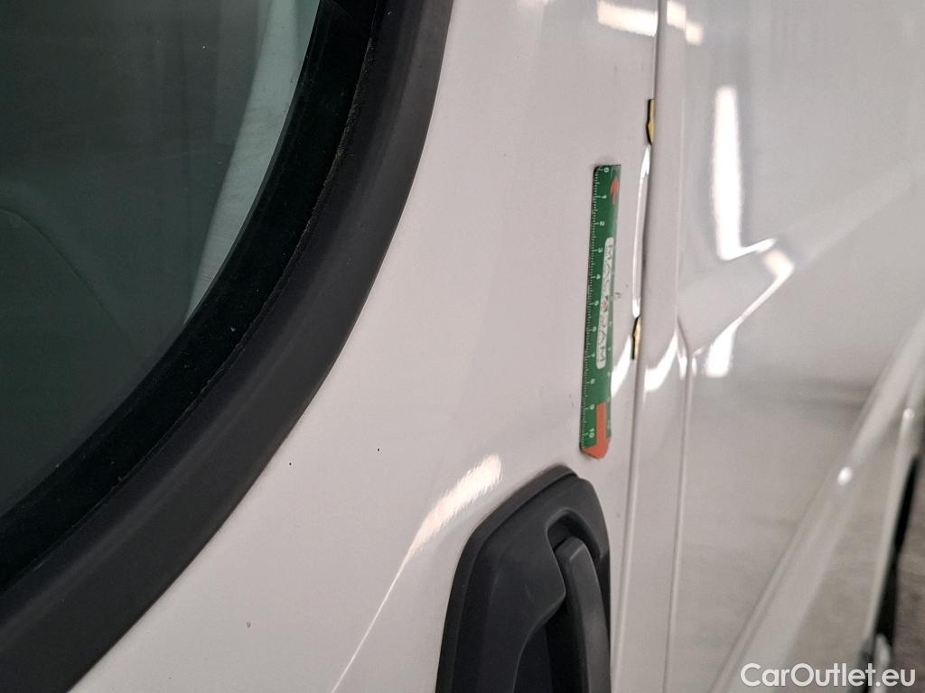  Peugeot  Boxer PEUGEOT  VU 4p Fourgon BLUEHDI 110 PREMIUM 333 L1H1 #24