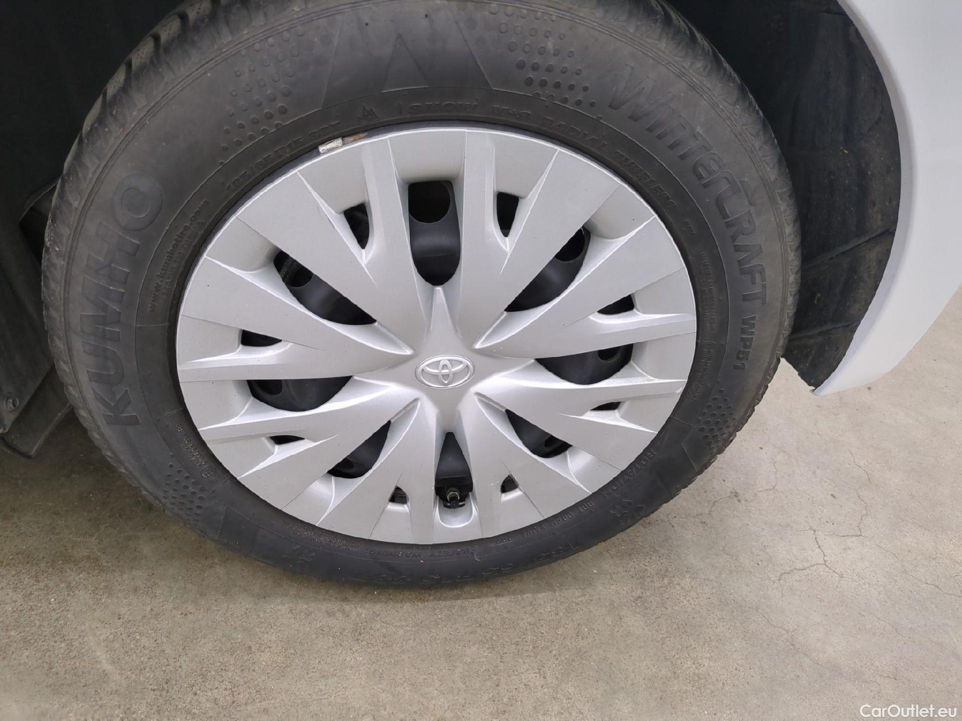  Toyota  Yaris TOYOTA  Hybride / 2019 / 5P / Berline Hybride 116h France Business Stage Acad #1