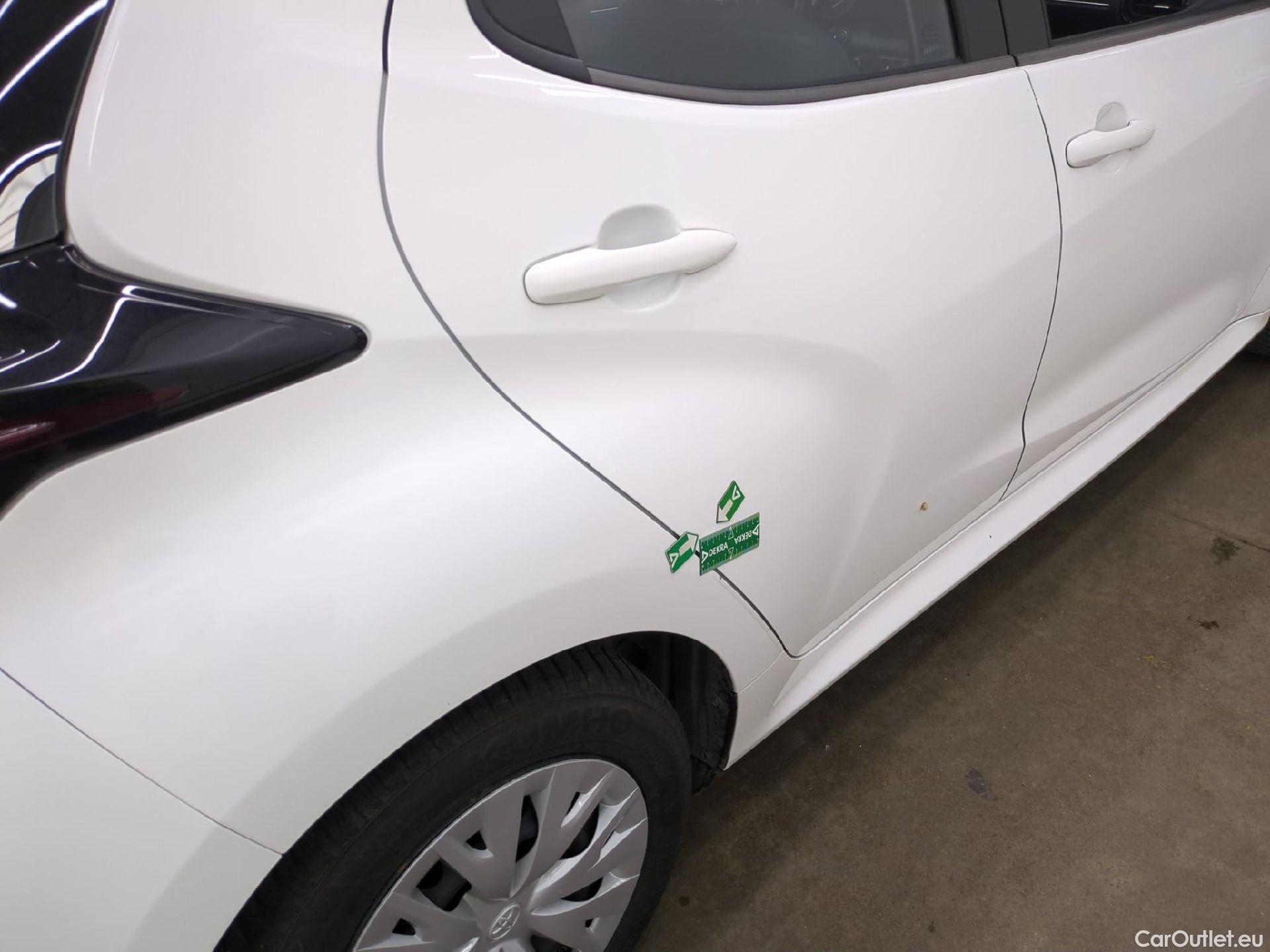  Toyota  Yaris TOYOTA  Hybride / 2019 / 5P / Berline Hybride 116h France Business Stage Acad #6