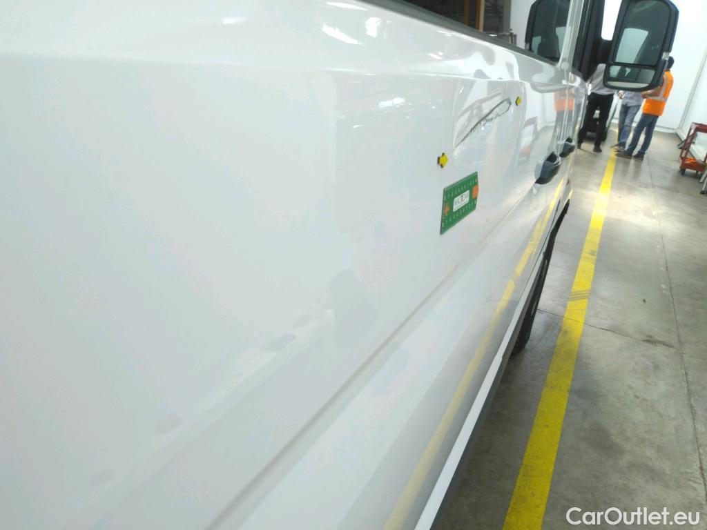  Volkswagen  Crafter VOLKSWAGEN  / 2017 / 4P / Fourgon tôlé 2.0 TDI 140 35 L4H3 Procab Business Line #40