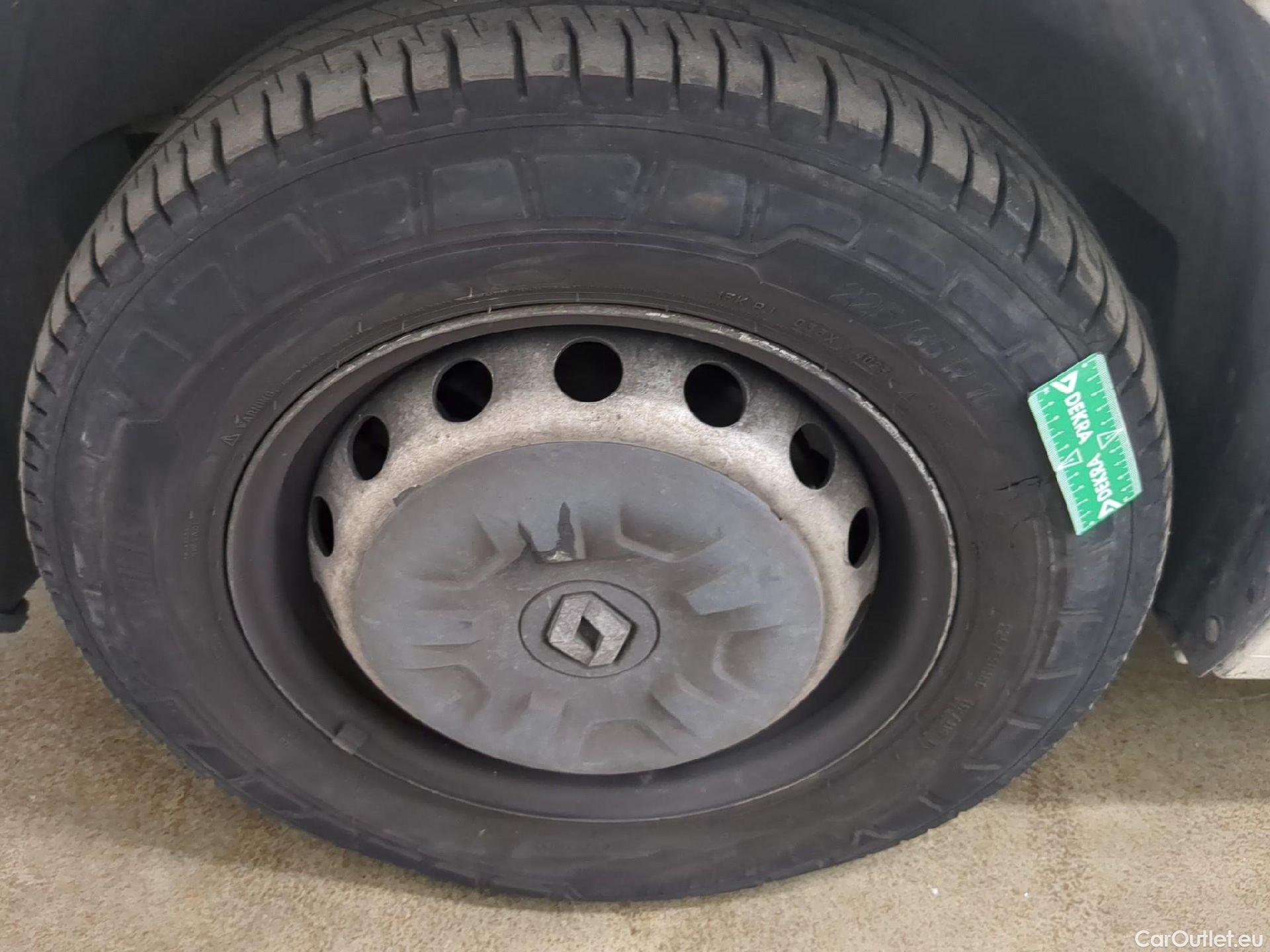  Renault  Master  Chassis Cabine L3H1 3 5t 2.3 dCi 130CV E6 #12