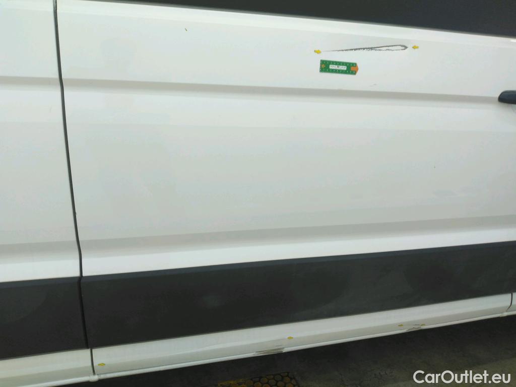  Volkswagen  Crafter VOLKSWAGEN  / 2017 / 4P / Fourgon tôlé 2.0 TDI 140 35 L4H3 Procab Business Line #39