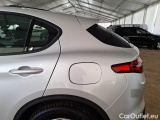  Alfa Romeo   STELVIO ALFA ROMEO / 2017 / 5P / SUV 2.2 TURBO DIESEL 190CV BUSINESS AT8 Q4 #54