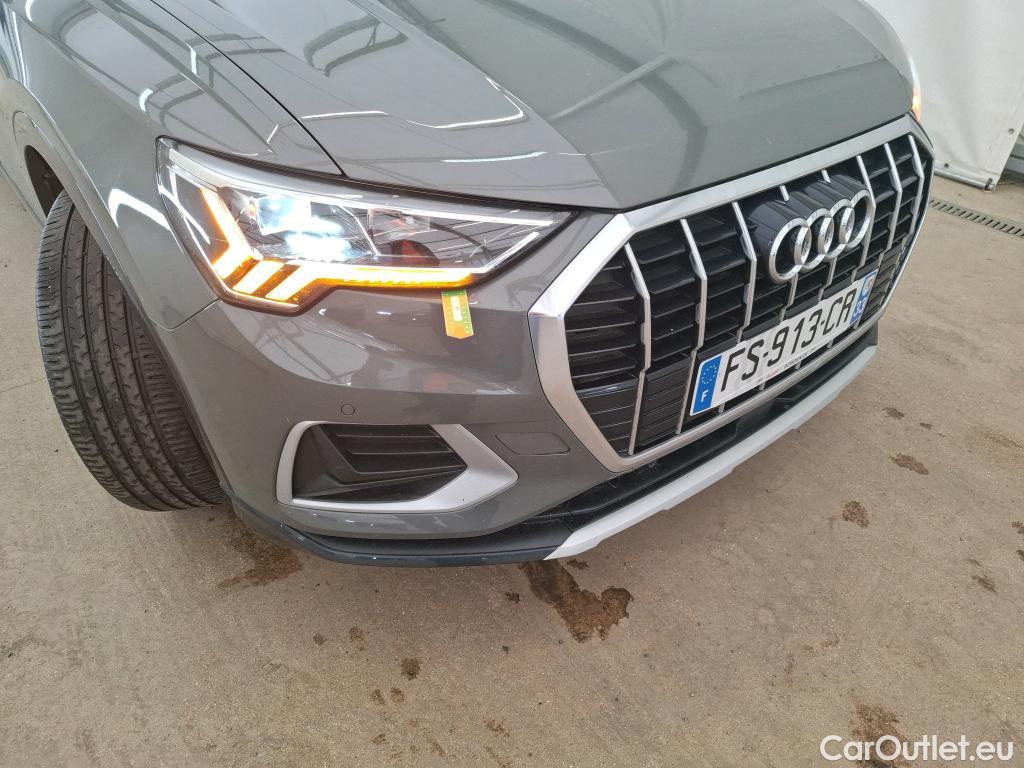 Audi  Q3 AUDI  / 2018 / 5P / SUV 2.0 35 TDI 150 S TRONIC DESIGN LUXE #28