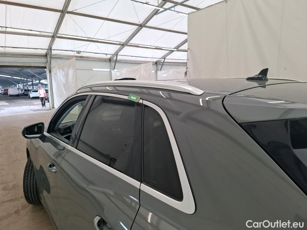  Audi  Q3 AUDI  / 2018 / 5P / SUV 2.0 35 TDI 150 S TRONIC DESIGN LUXE #9