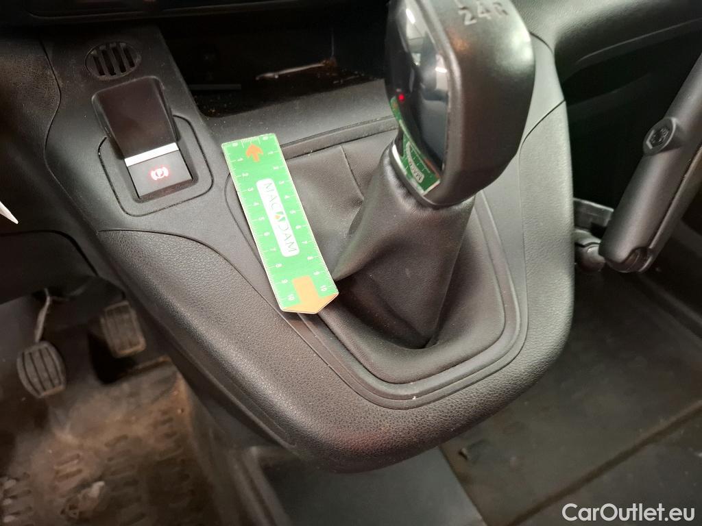  Citroen  Berlingo  Fourgon Club M 650 1.5 BlueHDi 75CV BVM5 E6dT #24
