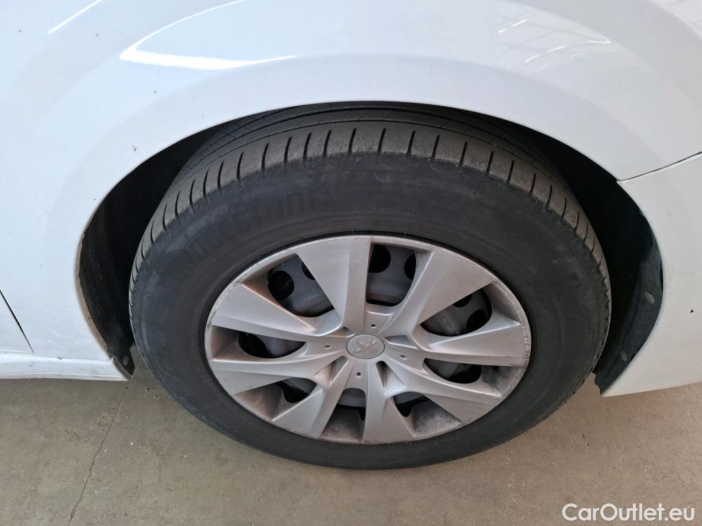  Peugeot  208  Premium 1.5 HDi 100CV BVM6 E6d #15
