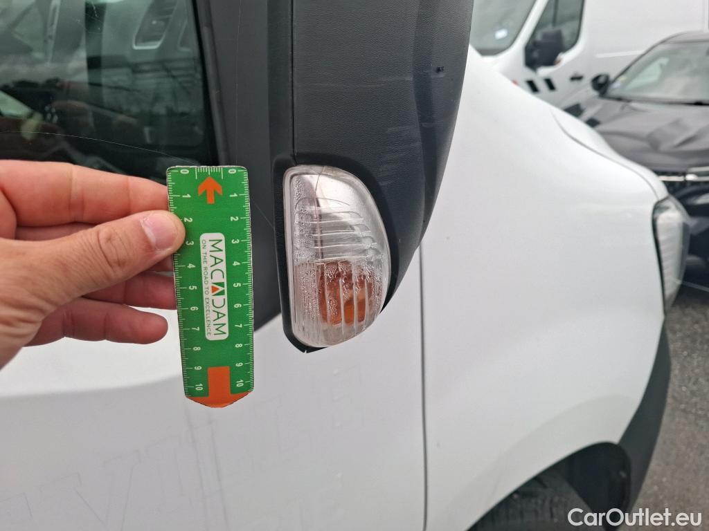  Renault  Master RENAULT  / 2019 / 4P / Fourgon tôlé FG Tr GCF F3500 L2H3 dCi 135 #14
