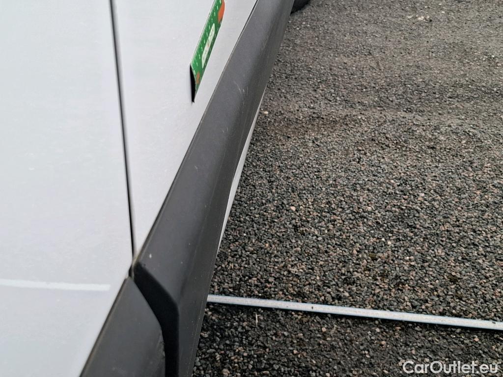  Renault  Master RENAULT  / 2019 / 4P / Fourgon tôlé FG Tr GCF F3500 L2H3 dCi 135 #8