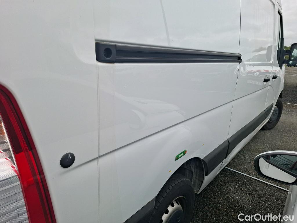  Renault  Master RENAULT  / 2019 / 4P / Fourgon tôlé FG Tr GCF F3500 L2H3 dCi 135 #3