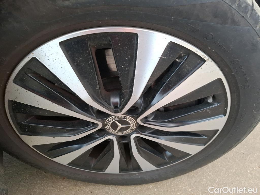  Mercedes  A-Klasse MERCEDES-BENZ Classe A Compact / 2018 / 5P / Berline A 250 e Business Line 8G-DCT #4