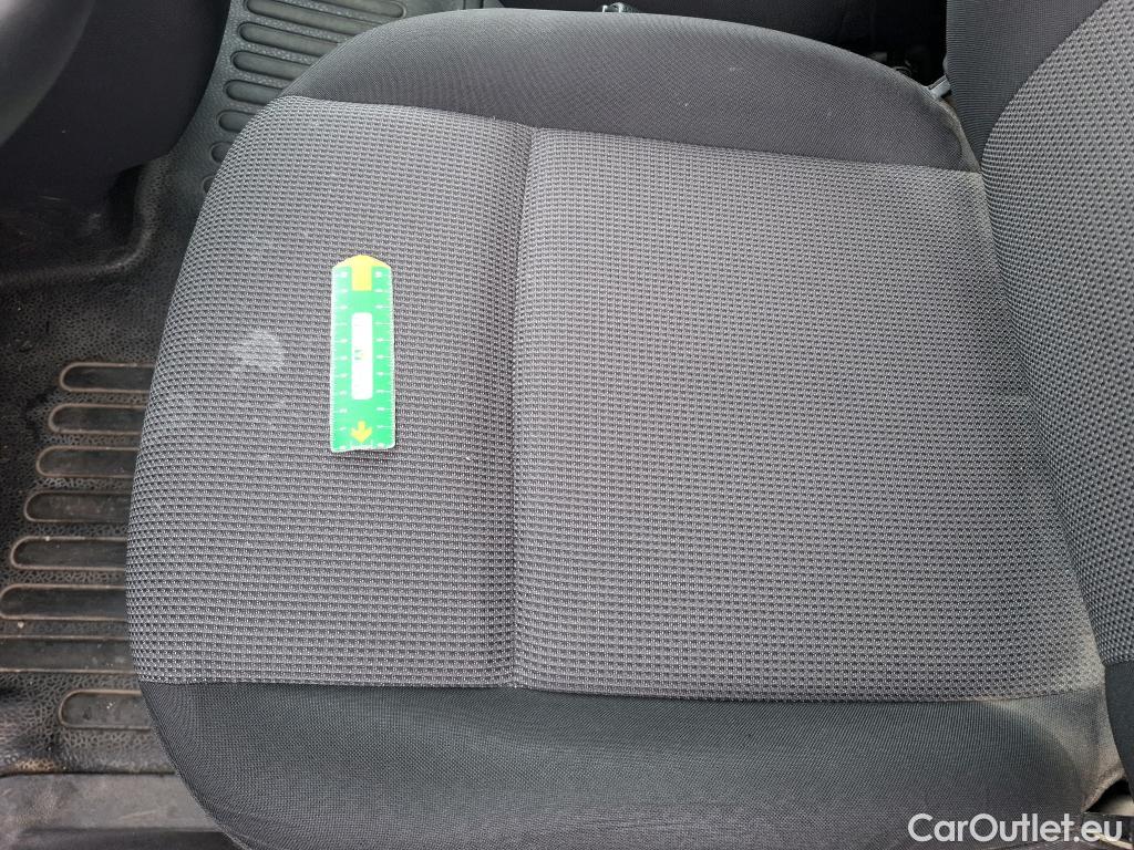  Renault  Master RENAULT  / 2019 / 4P / Fourgon tôlé FG Tr GCF F3500 L2H3 dCi 135 #25
