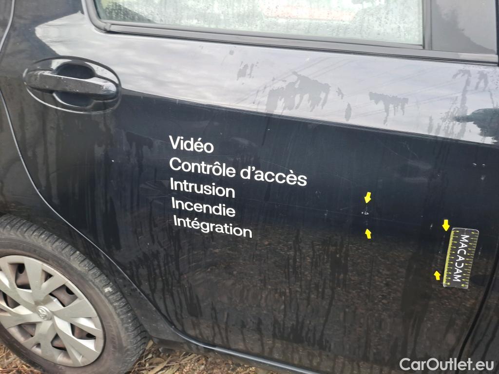  Toyota  Yaris TOYOTA  Hybride / 2017 / 5P / Berline 1.5 VVT-I HYBRID France Business #21