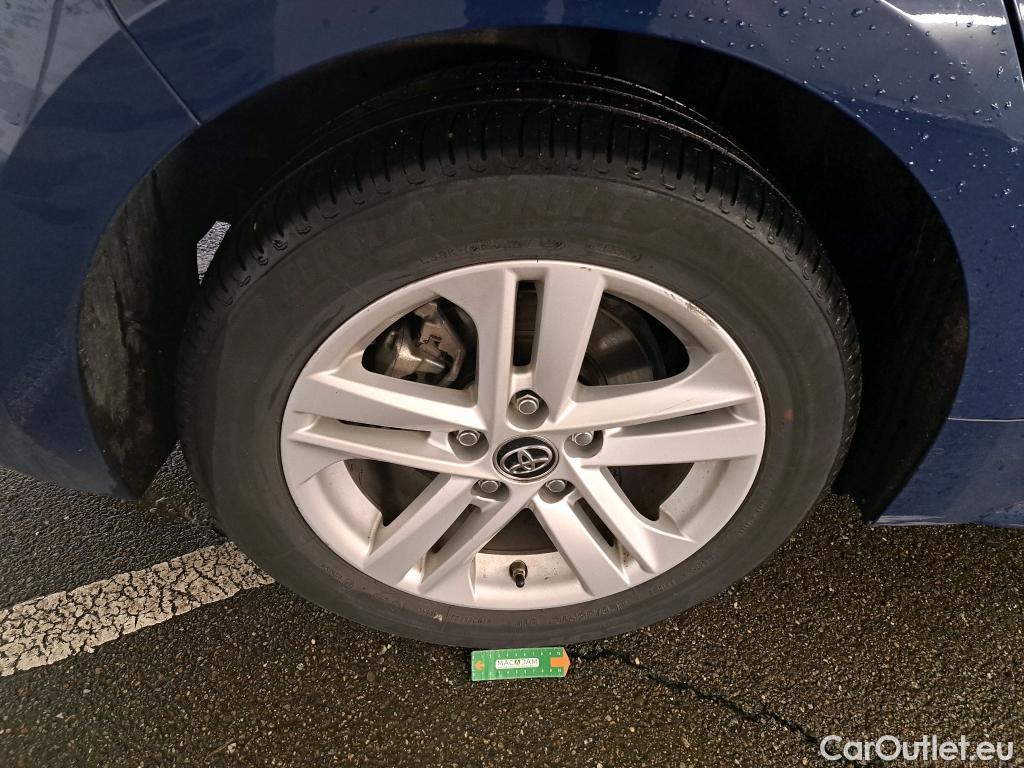  Toyota  Corolla TOYOTA  / 2018 / 5P / Berline Hybride 122h Dynamic Business #17