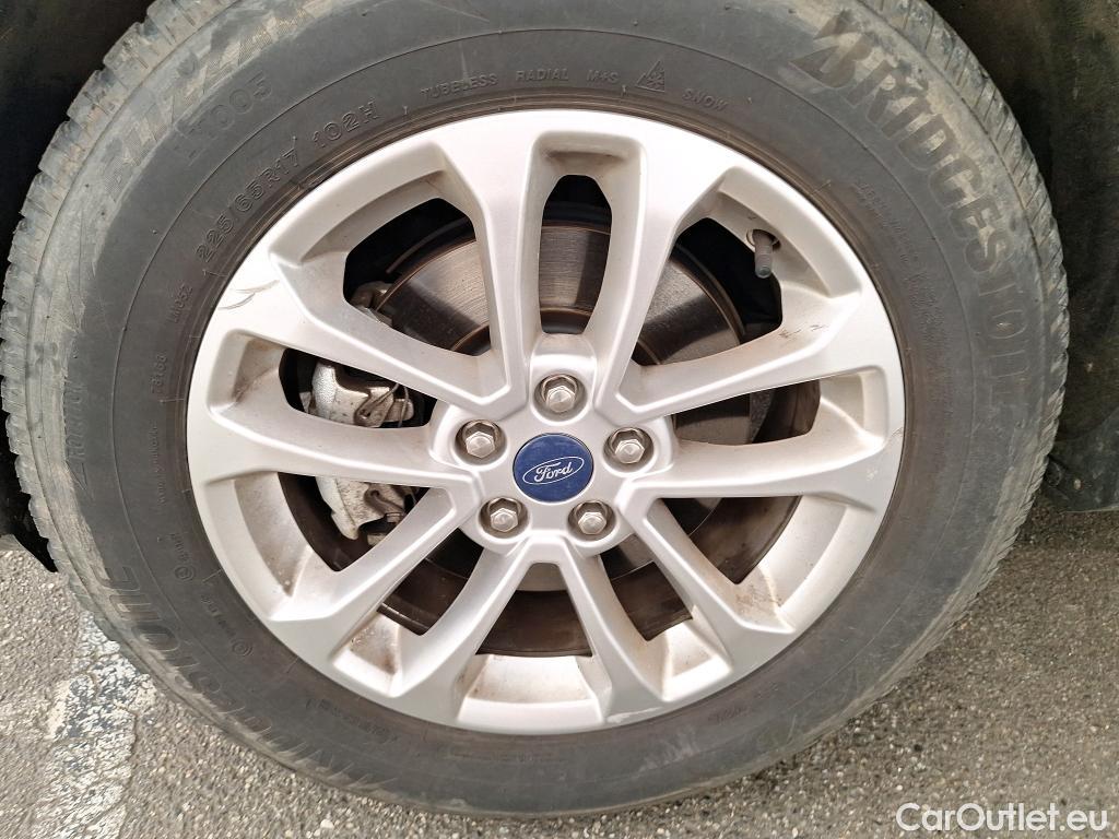  Ford  Kuga FORD  / 2019 / 5P / SUV 190 Hybrid I-AWD(FHEV) Powershi Titanium #58