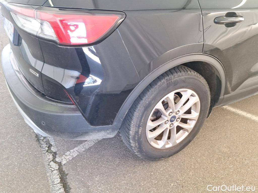 Ford  Kuga FORD  / 2019 / 5P / SUV 190 Hybrid I-AWD(FHEV) Powershi Titanium #28