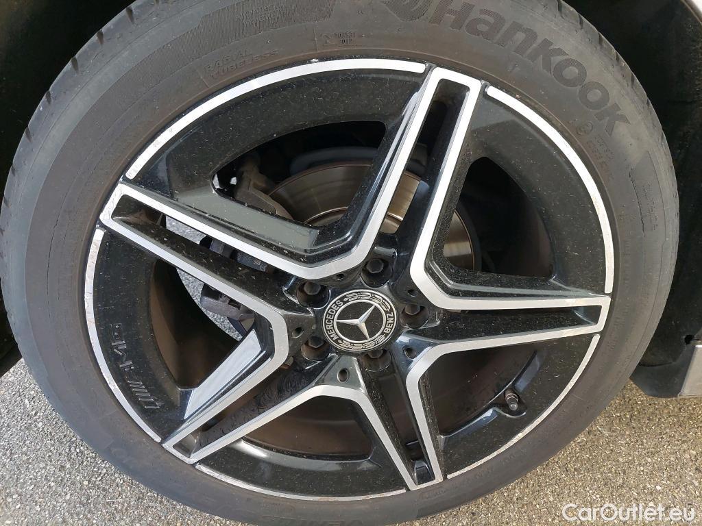  Mercedes  A-Klasse MERCEDES-BENZ Classe A 5p Berline A 180 AMG Line #67