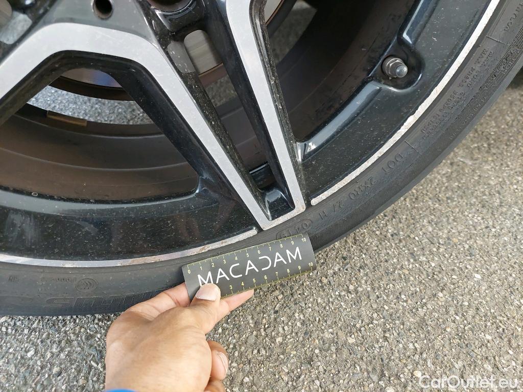  Mercedes  A-Klasse MERCEDES-BENZ Classe A 5p Berline A 180 AMG Line #70