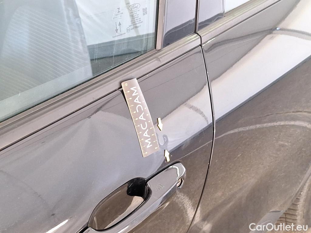  Ford  Kuga FORD  / 2019 / 5P / SUV 190 Hybrid I-AWD(FHEV) Powershi Titanium #65