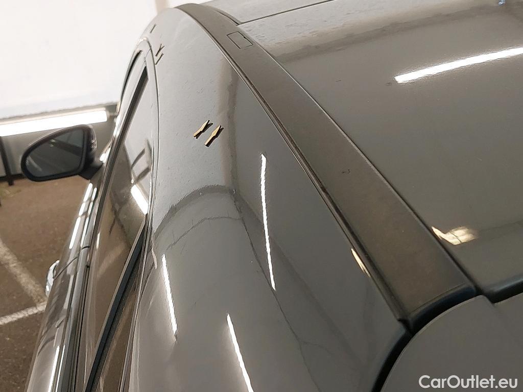  Mercedes  A-Klasse MERCEDES-BENZ Classe A 5p Berline A 180 AMG Line #14