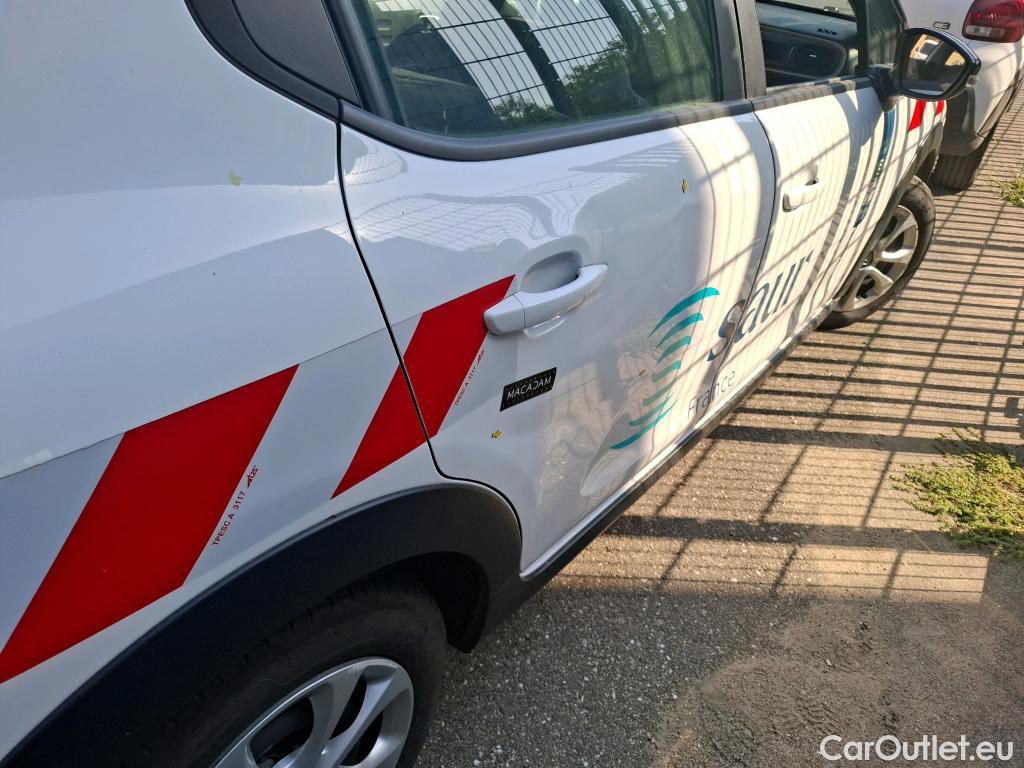  Citroen  C3  Société Feel 1.5 BlueHDI 100CV BVM5 E6dT #1