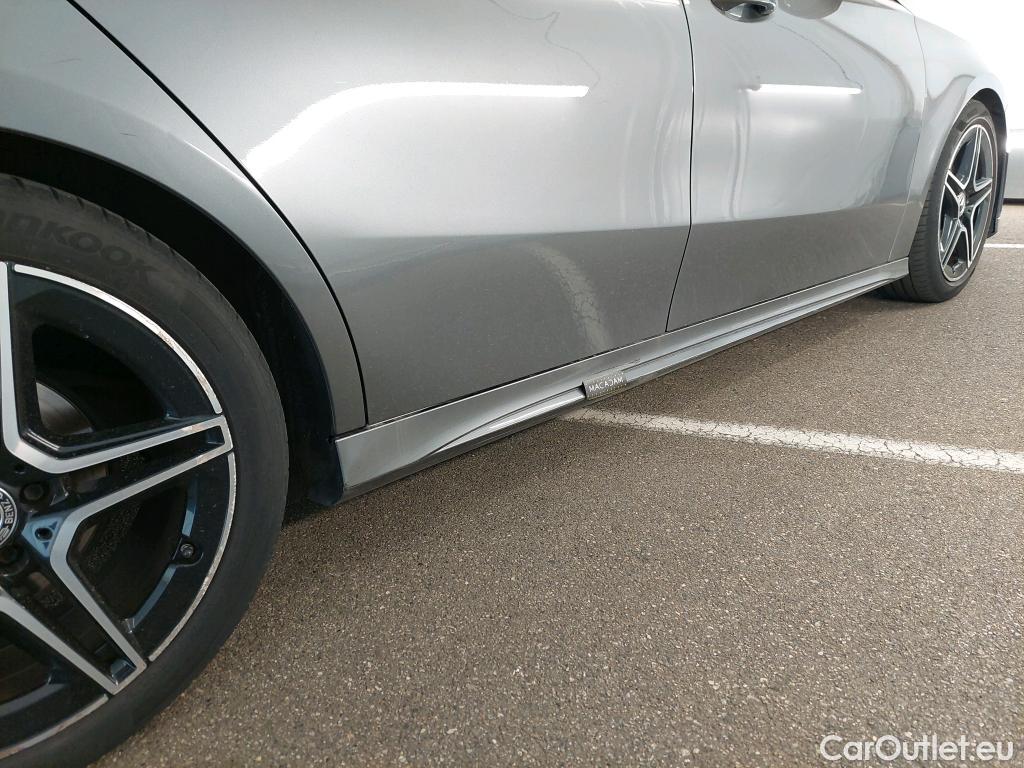  Mercedes  A-Klasse MERCEDES-BENZ Classe A 5p Berline A 180 AMG Line #82