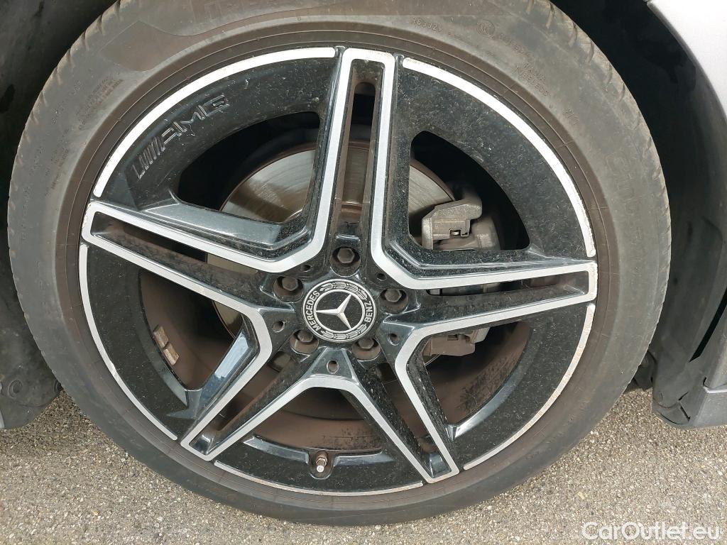  Mercedes  A-Klasse MERCEDES-BENZ Classe A 5p Berline A 180 AMG Line #57