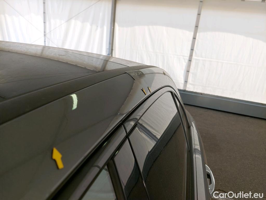  Mercedes  A-Klasse MERCEDES-BENZ Classe A 5p Berline A 180 AMG Line #12