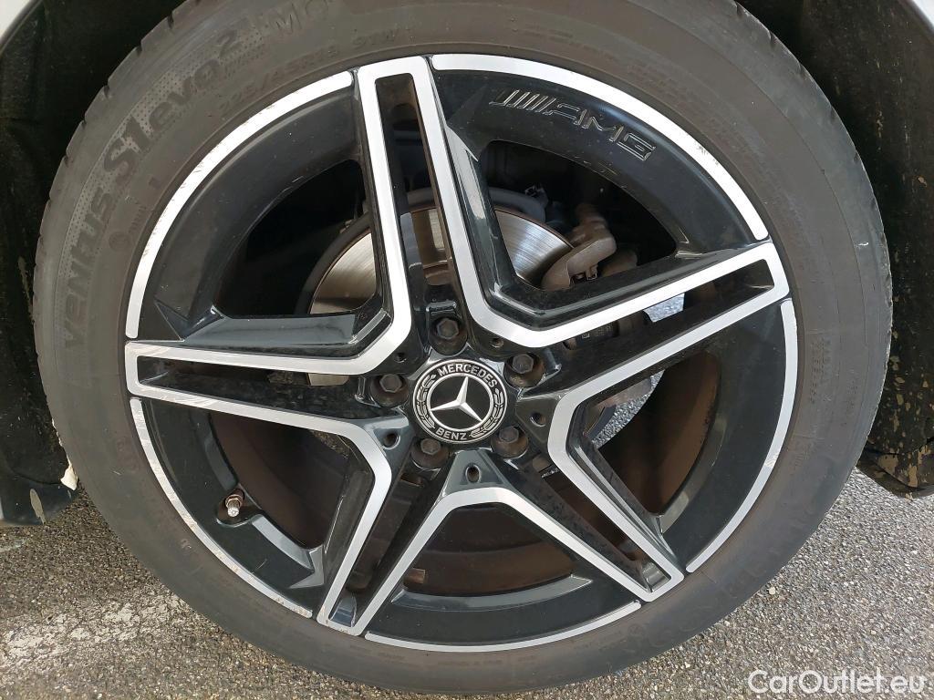  Mercedes  A-Klasse MERCEDES-BENZ Classe A 5p Berline A 180 AMG Line #75