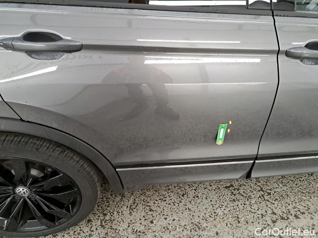  Volkswagen  Tiguan  Black R-Line Start-Stopp 2.0 TDI 150CV BVA7 E6dT #4