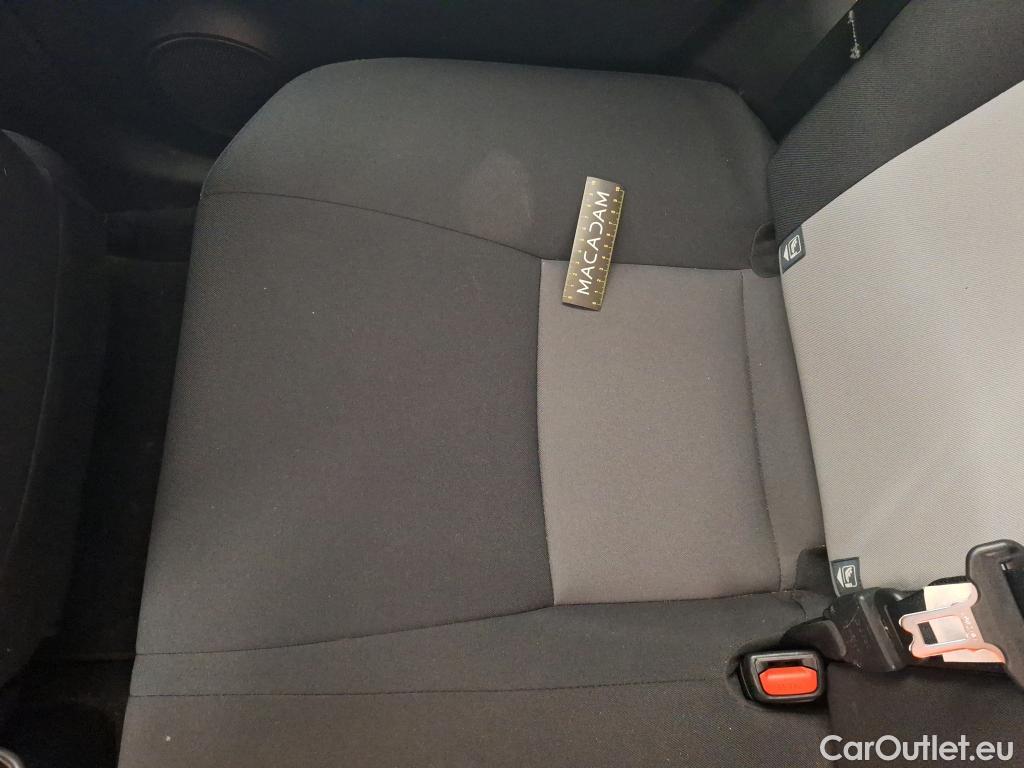  Toyota  Yaris TOYOTA  Hybride 5p Berline 1.5 VVT-I HYBRID France Business #28
