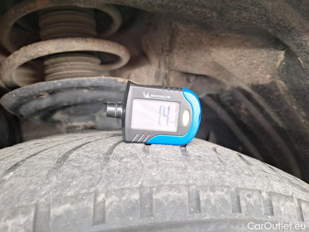  Toyota  RAV4 TOYOTA  Hybride / 2018 / 5P / SUV 2WD 218ch Dynamic #60
