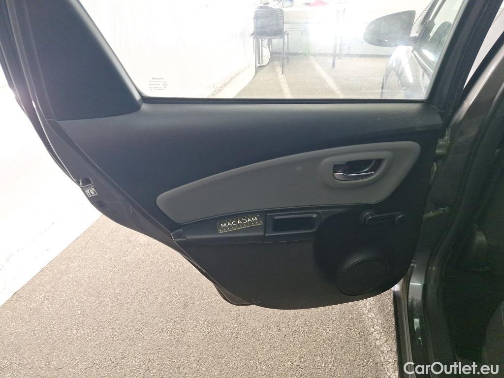  Toyota  Yaris TOYOTA  Hybride 5p Berline 1.5 VVT-I HYBRID France Business #12