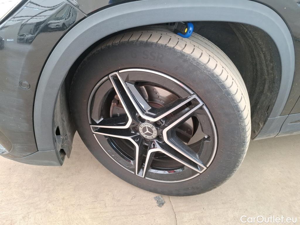  Mercedes  GLA MERCEDES-BENZ  / 2020 / 5P / SUV 1.3  250 e AMG LINE DCT #26