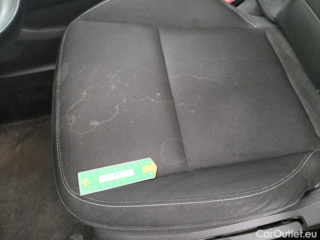  Renault  Captur  II Business 1.5 dCi 115CV BVA7 E6dT #42