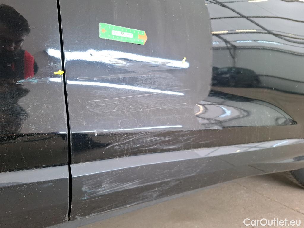  Audi  Q3  35 TDI Design luxe 2.0 TDI 150CV BVA7 E6dT #3