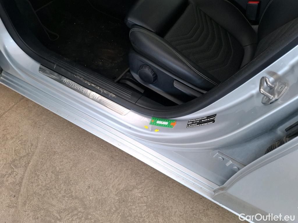  Mercedes  A-Klasse MERCEDES-BENZ Classe A Compact / 2018 / 5P / Berline A 250 e Business Line 8G-DCT #12